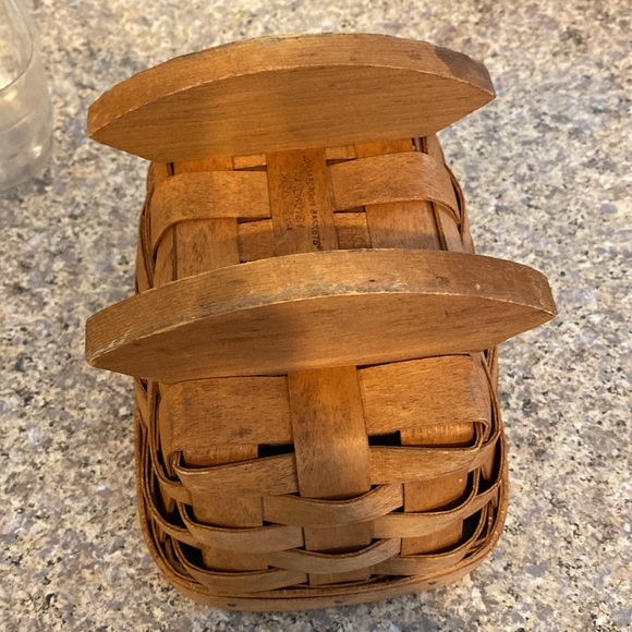 Longaberger Cradle Rocker Handmade Basket - Picture 14 of 17